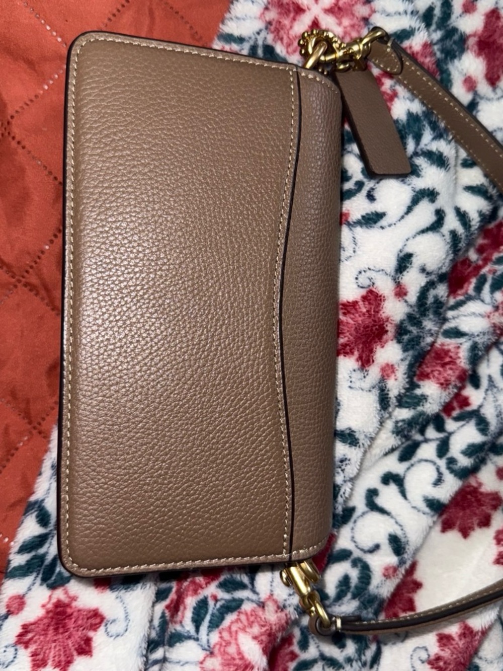 Coach tabby 20 in the color stone W/ crossbody trap - Picture 3 of 8